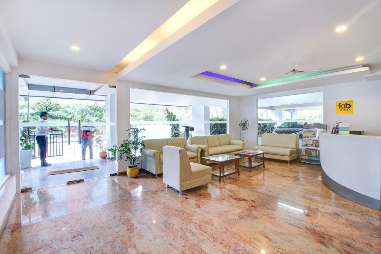 Fabhotel Syberitic Suites Gachibowli - Fully Vaccinated Staff Kondapur  Екстер'єр фото